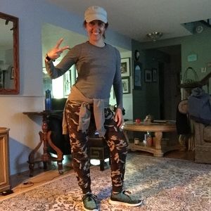 Meet your Posher, Shilan